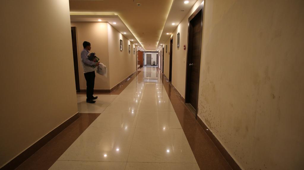 Hotel Jsr Continental Dehradun Zewnętrze zdjęcie