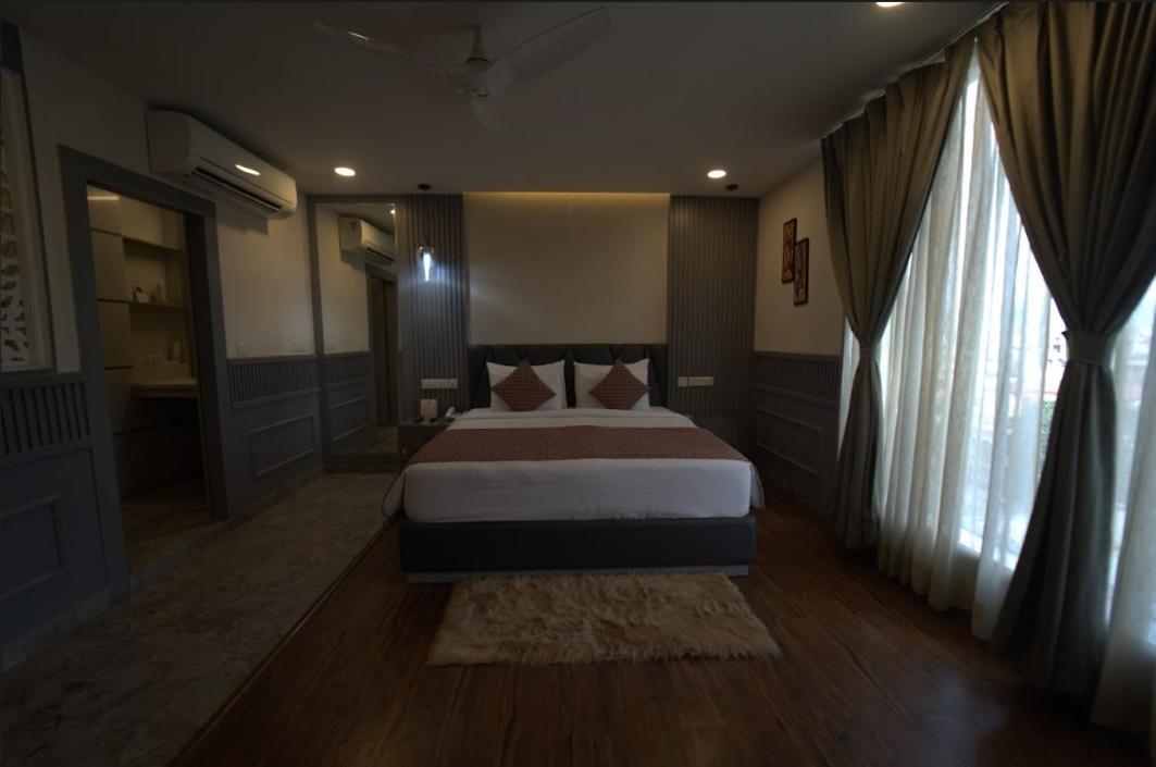 Hotel Jsr Continental Dehradun Zewnętrze zdjęcie