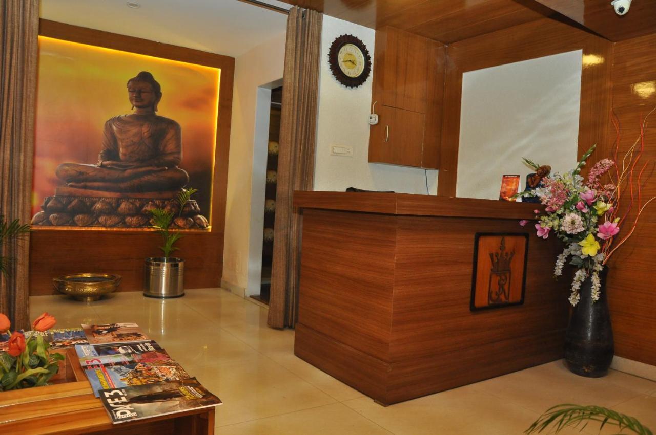 Hotel Jsr Continental Dehradun Zewnętrze zdjęcie